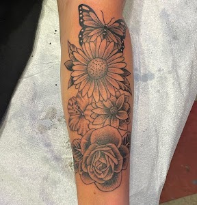 Rockin Tattoos place picture
